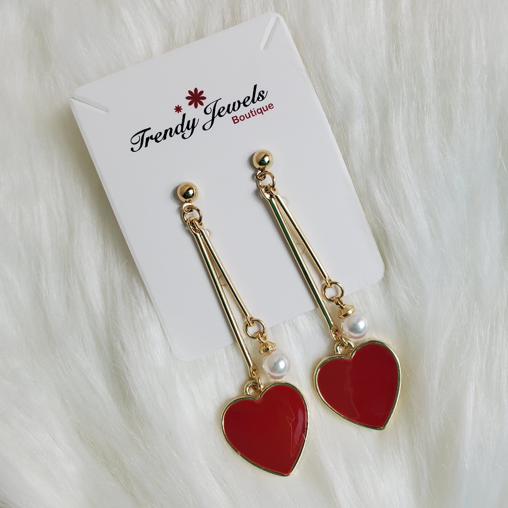 NWT Red Heart Pearl Valentines Day Dangle Earrings - Picture 5 of 5
